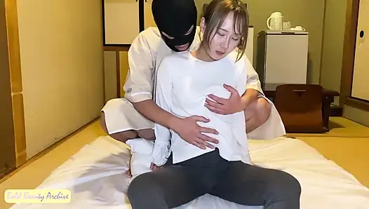 Sechs Monate in der Schwangerschaft, feine Veränderungen machen neugierig darauf, wie sich ihr körper entwickelt