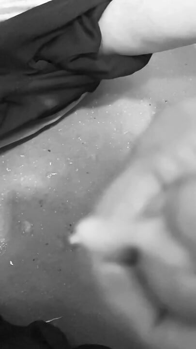 Handjob in slowmotion with blowout