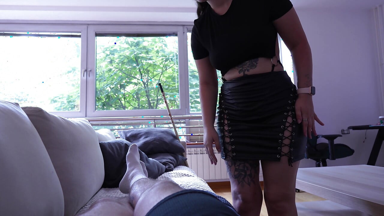 A Hot Dream with a Flexible Cleaning Lady
