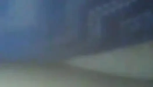 Mantan saya keluar dari kamar mandi dan saya dia