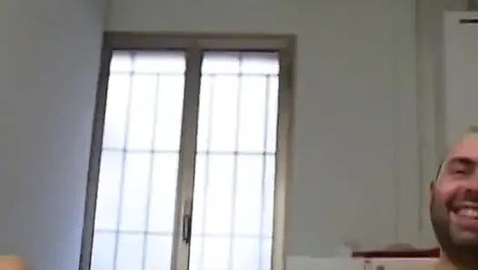 Грязная милфа испытывает жесткую жажду членов