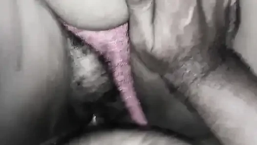 Üvey annemi kocamı sikmesi için aldım ve üvey babam buna izin verdi