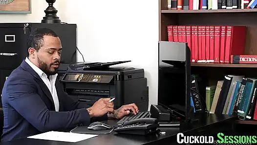 Aldatılma seansları - Liz Jordan patronuna şaplak atıyor ve sikiliyor