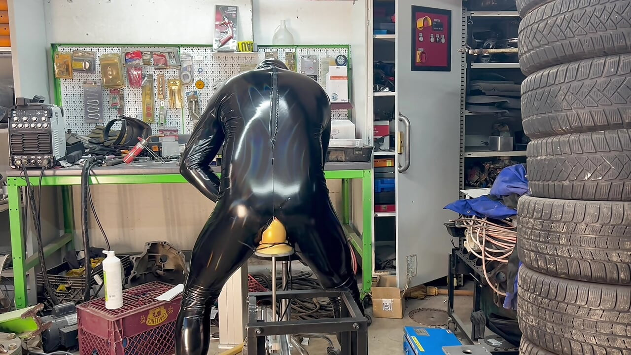 Garage Gimp Fucking machine Bam Dildo + 7.6 cm 40cm Long monster
