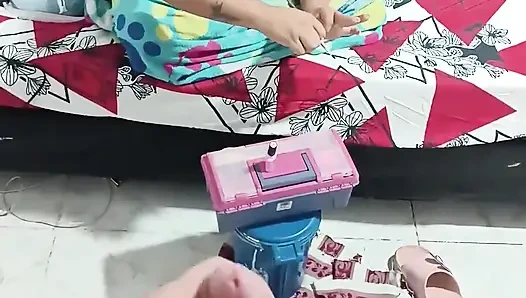 Aku lagi asik masturbasi sambil dientot sama istriku