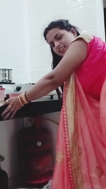 Rhea, the newlywed bride, was making pudding in the kitchen when the brother-in-law grabbed her from behind and had… | Clip 1