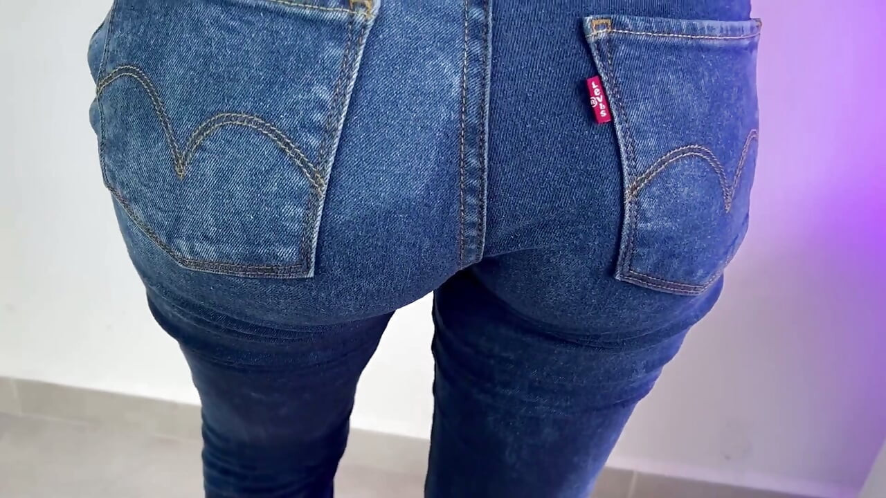 Rubbing Dick with My Jean Part 2
