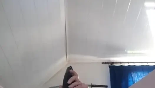 Kocam çalışıyor ve azgınım