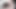 痩せたベイブが彼の小さなペニスに手コキを試みた