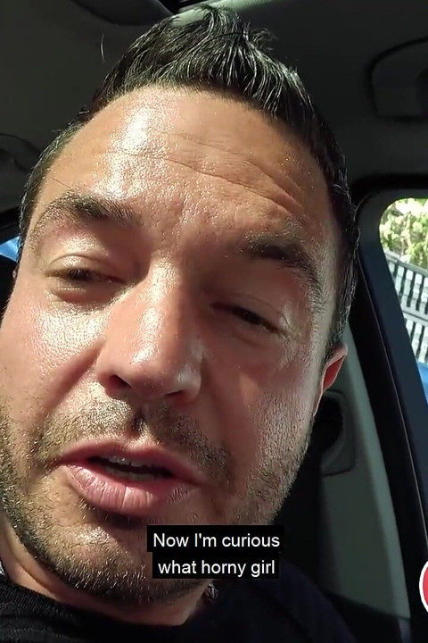Naugthy niemiecka gwiazda porno AshyleyCumstar pozwala mu zjeść jej duże tłuste cipki! Flirt66