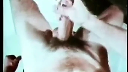 Vintage klip züppe yapma aşk için onun kendi güzel büyük horoz