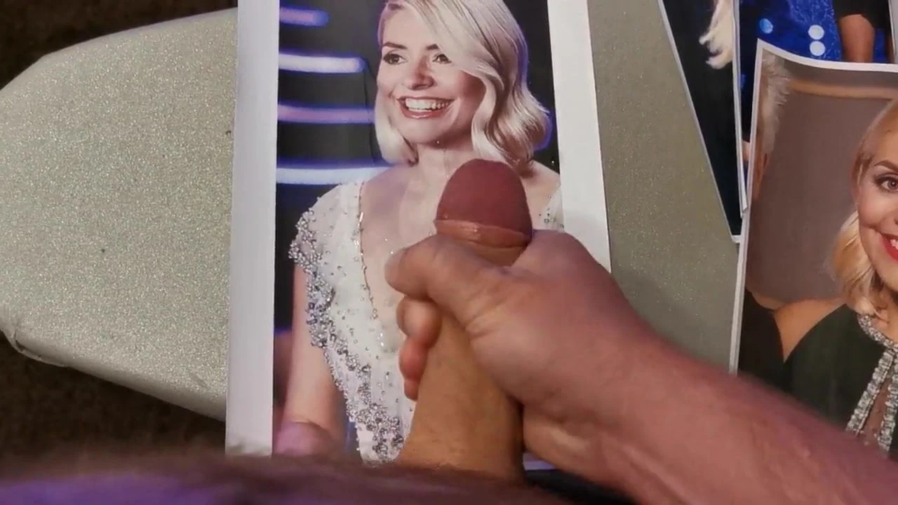 Holly willoughby - homenagem ao leite 124