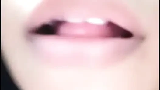 Aldatma Video Görüşmesi, Çıplak Dans Etme Başkalarının eşleriyle