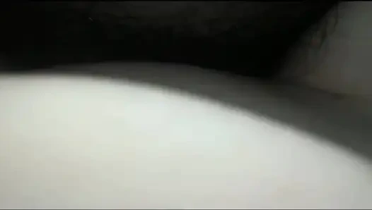 Ngentot abigailku dan muncrat di dalam dirinya