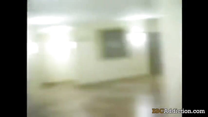 BBC Addiction - 100% Amateur and Home Made Porn Videos. MILFs Addicted to BBC and Interracial Banging.