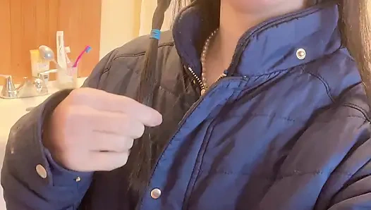 hana at kitchen cooking  then she need go to pee on toilet