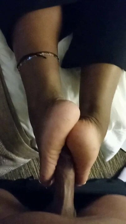 Ashy Knuxx Vs. Cinnamon Spiccyy