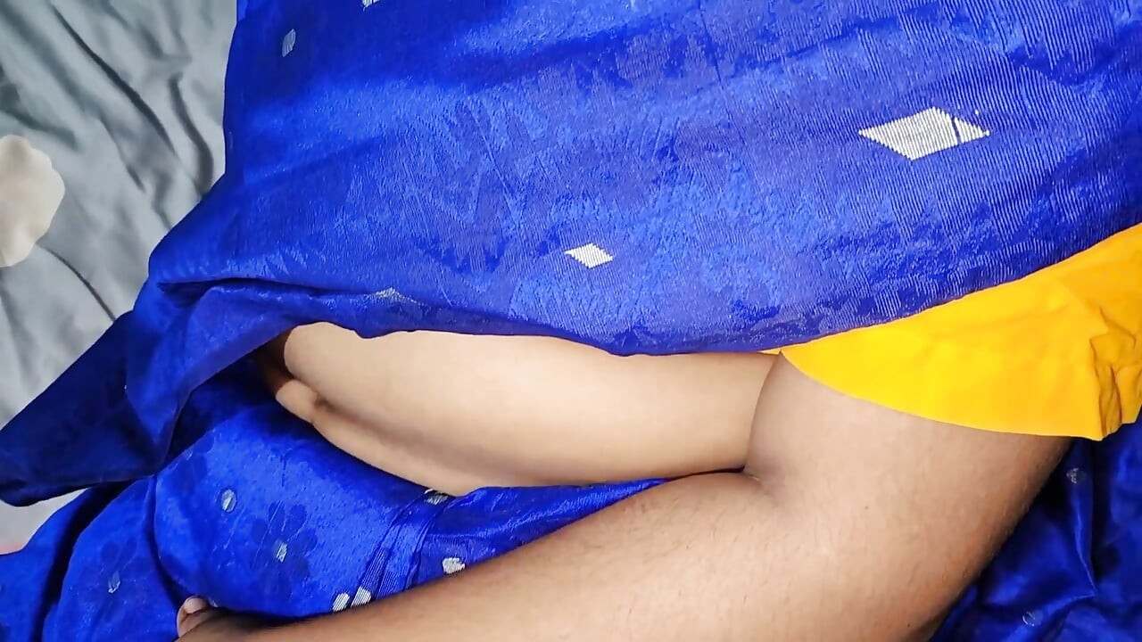 He Found His Stepfather-in-law Alone in the Room and Fucked Him.