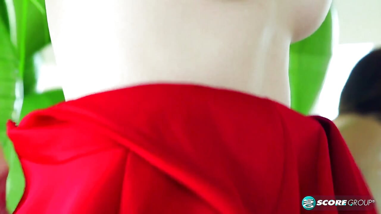 Blaire Ivory con leche de cumpleaños