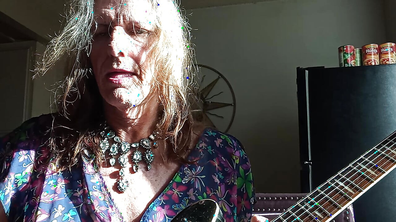 Lizzy Yum SFW SD August 2025 Dilating #83 (love bus Lords of acid)