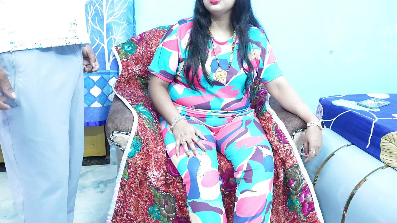 Stepmother shows her boyfriend on video call Hindi voice