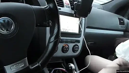 Mata terpantau di depan kamera