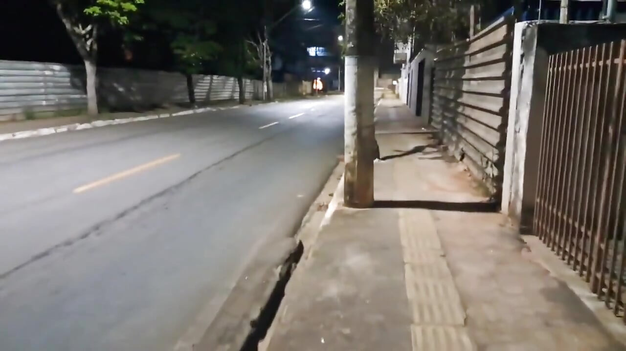 I Went Out at Night to Look for Men to Have Sex with and Find Out What Happened.