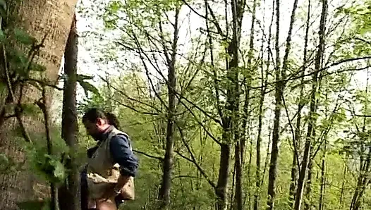 Andrea'nın annesi parkta genç eşcinsellerle seks yapıyor