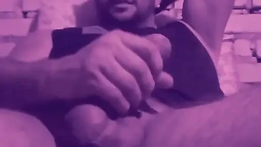 Ağır çekimde taşaklarım sallanıyor
