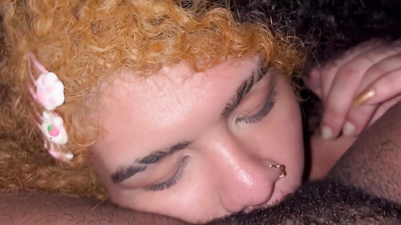 Namorada Trans Chupa E Me Fez Gozar Gostoso, Retribui Chupando O Pau Dela