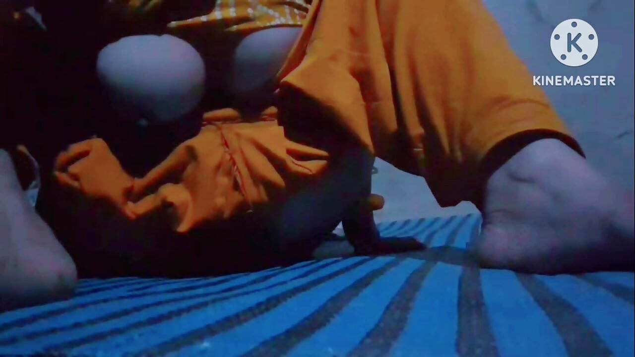 La fille du village peut coucher avec tout ce qu’elle veut.