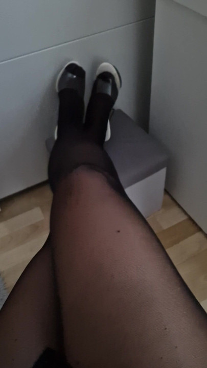 Legs high hells.