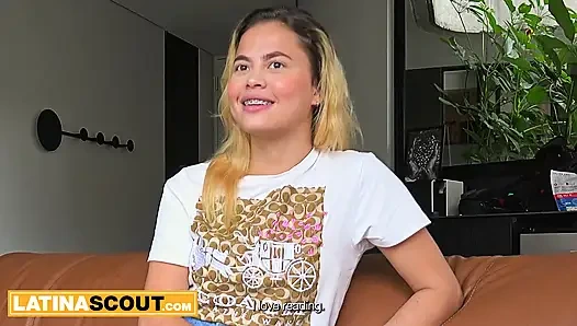 Я знал, что эта грудастая латинская студентка выберет LA над ее бойфрендом, учитывая шанс