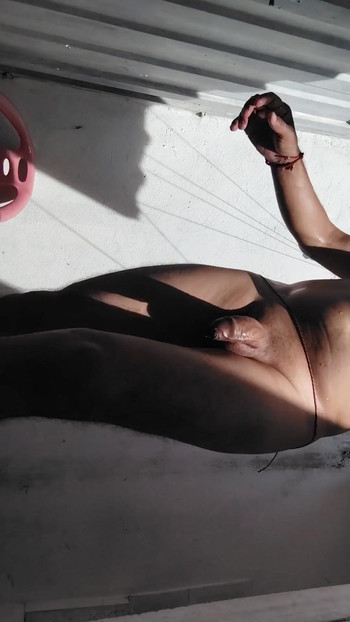 Ključni trenutak iz "Zreli analni seks"