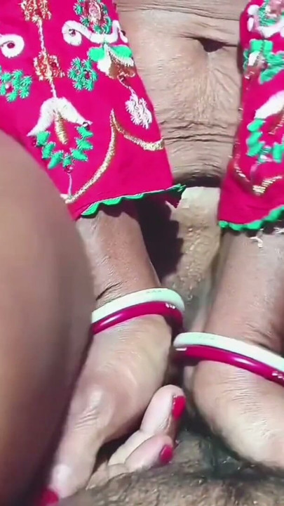 Master sahab ne apne student ko apne Ghar pe bulake uski doodh nikal ke apne room me khub pela teacher student ki hard chudai | Clip 2