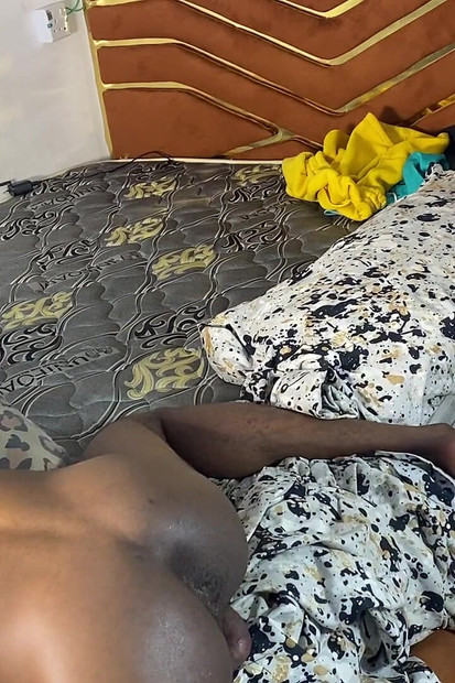 Dajem mi tu malu guzicu, Bussy 3