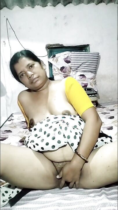 DESI BHABHI ON FIre.