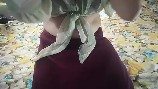 Bf sanga raat vari chikayera aauda ni kati na pugeko yo puti lai laado le