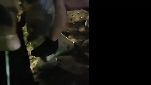 Bir erkek buldum, aldatılmış adamın önünde beni seviştirdi