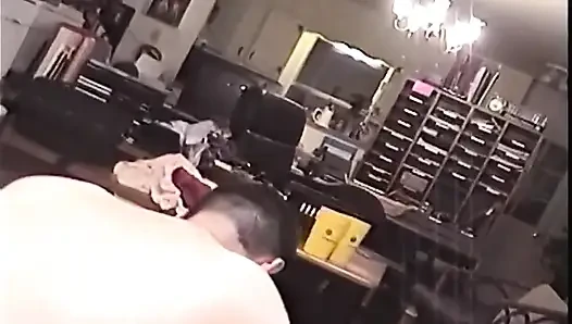 Pantat bahenol tante seksi ini dientot habis-habisan sama kontol besar