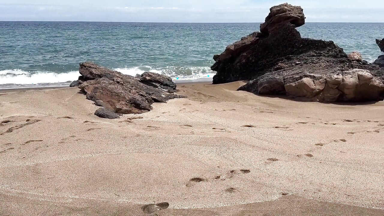 Public Pee Desperate on the Beach