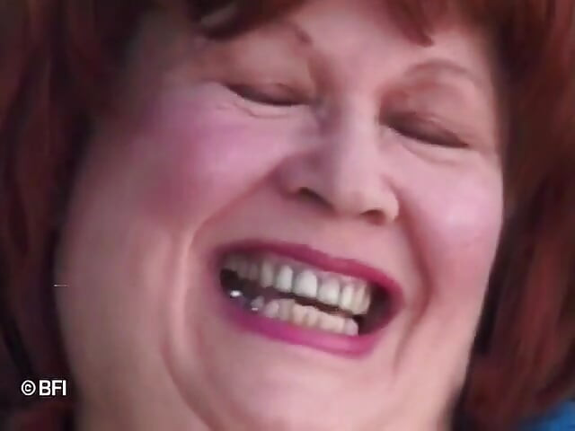 Redhead gilf loves pleasuring herself