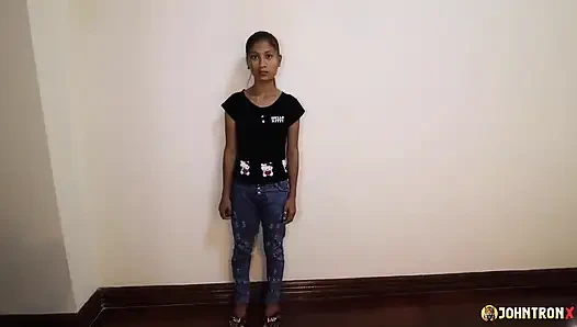 Johntronx - dünnes asiatisches schätzchen trifft meinen schwanz mit ihrer engen muschi