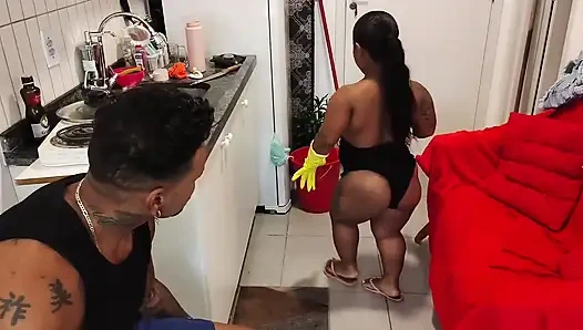 Dwarf on a Giant's Butt - BBC