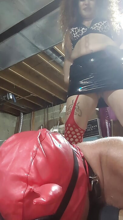 Goddess Sonia pisses and blows smoke on blindfolded Sub