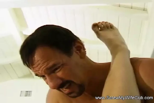 Swinger Wifey Gets The Anal