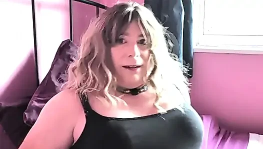 Naked Nikki Shoots Her Cum!