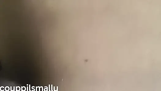 Kerala ve yalnızken sikişiyor