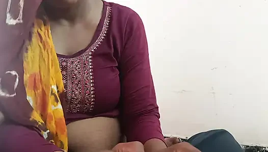 Padosan ko bulakar karne ka mood tha