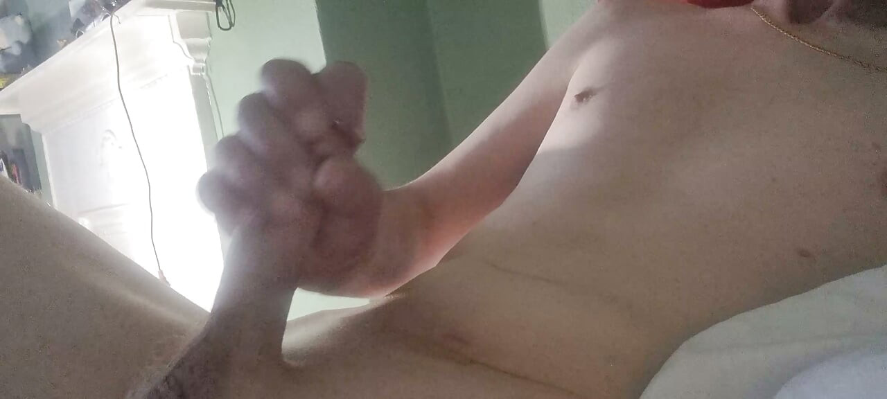 Veliki kurac se samozadovoljava